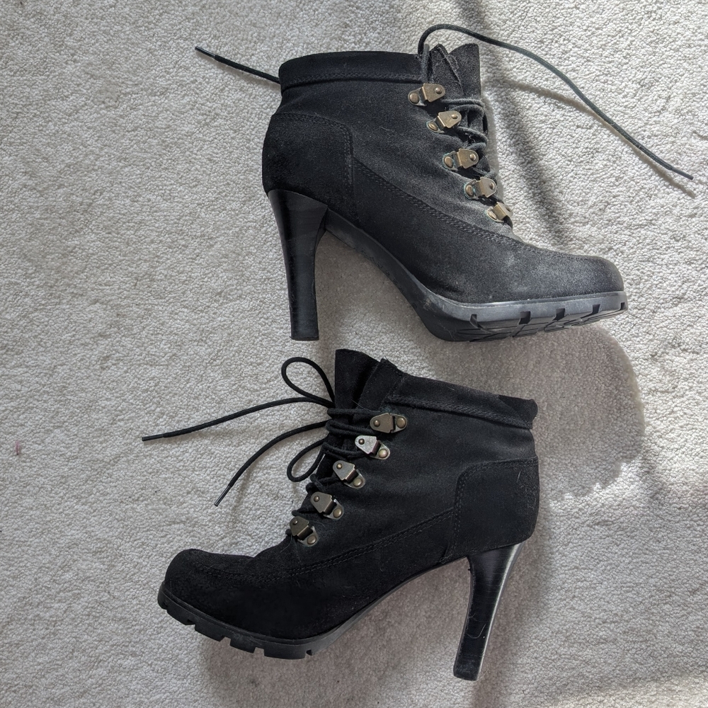 Lauren Ralph Lauren 2010's Suede Heel Ankle Lace Up Boots 6.5